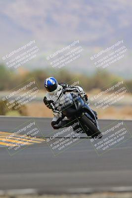 media/Sep-11-2022-SoCal Trackdays (Sun) [[81b7e951af]]/Turn 14 (1130am)/